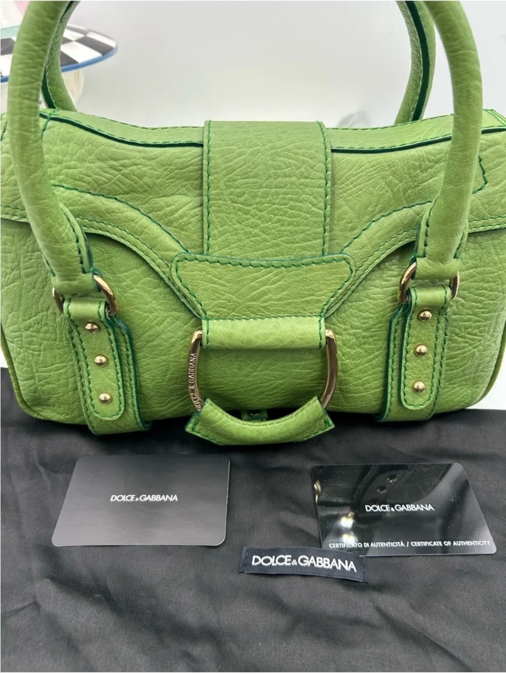 Women’s vintage dolce & Gabbana grainy, leather satchel in neon green made Italy